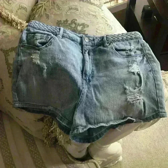 Bethany Mota Shorts Distressed Braided High Waisted Shorty - Picture 4 of 9